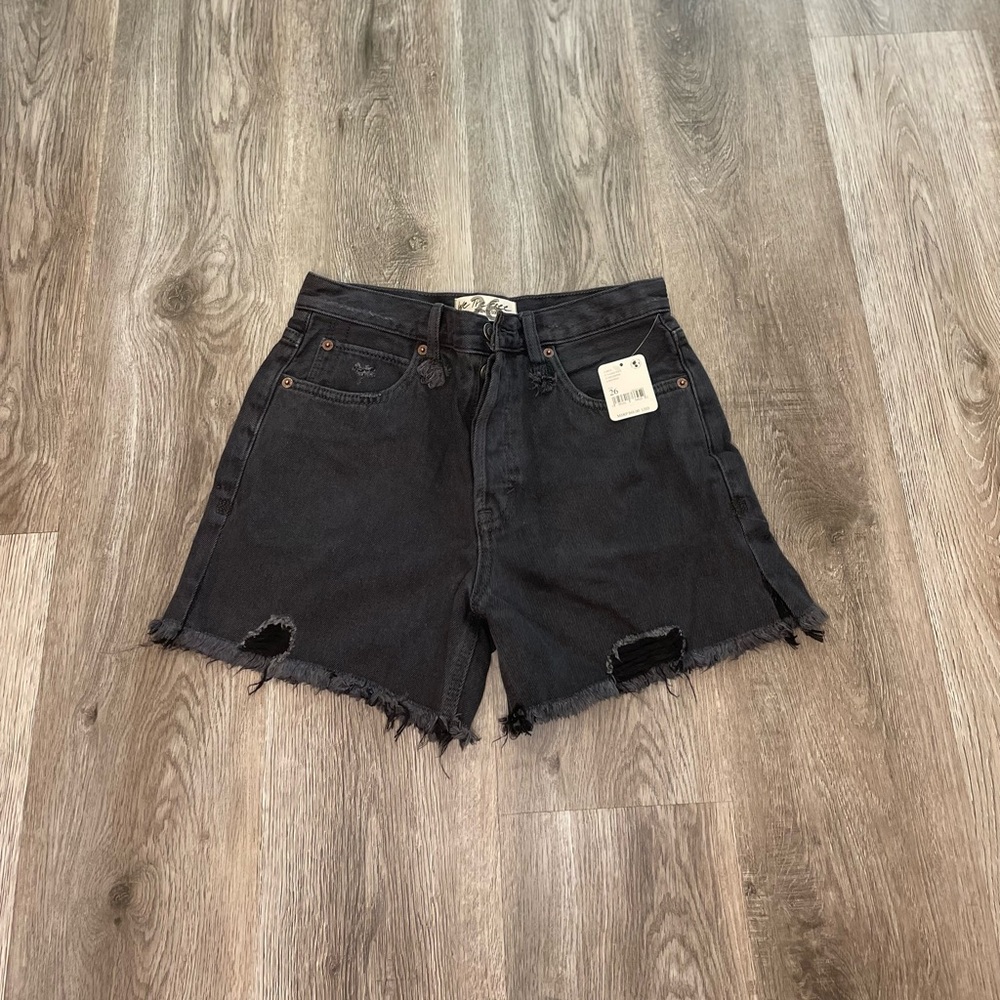FREE PEOPLE Makai Cut Off Shorts size 26 black